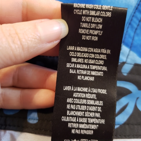 Maui and Sons size 32 - Picture 7 of 7